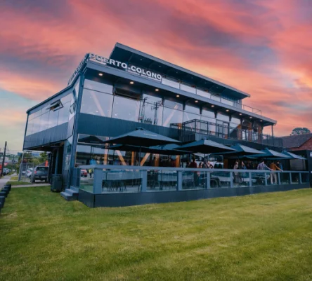 Puerto Colono frente al lago en Puerto Varas – terraza y vista al atardecer